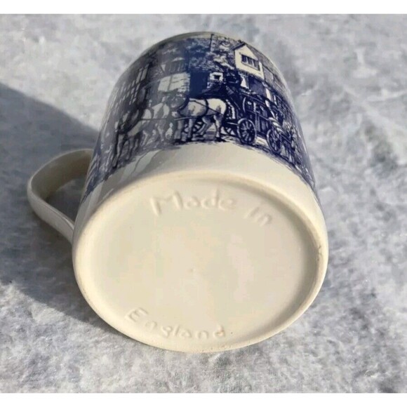 Vintage Royal Stafford Coaching Scene Coffee Mug Made in England Blue White Cup - Picture 6 of 12